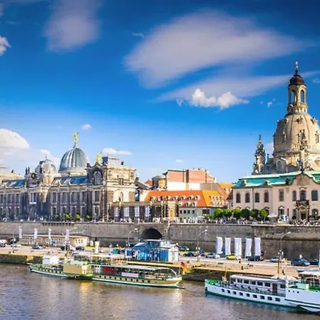 Rooftop - Mit Dachterrasse Апартаменты *